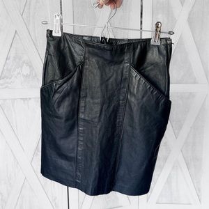 Vintage 80s Street Lights | XS black leather mini pencil skirt